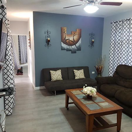 Skycastle Oasis Apartment Ocho Rios Luaran gambar