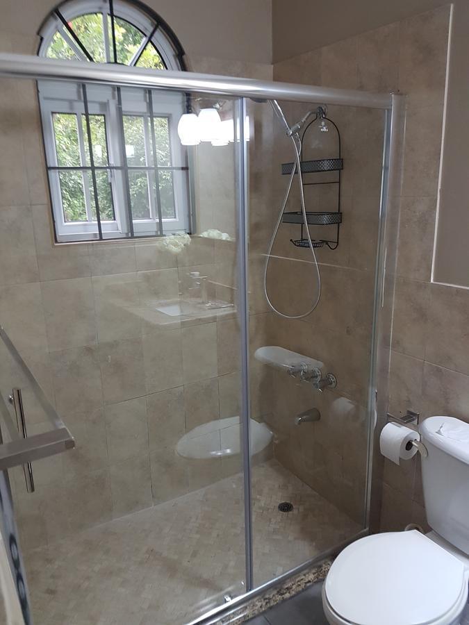 Skycastle Oasis Apartment Ocho Rios Luaran gambar