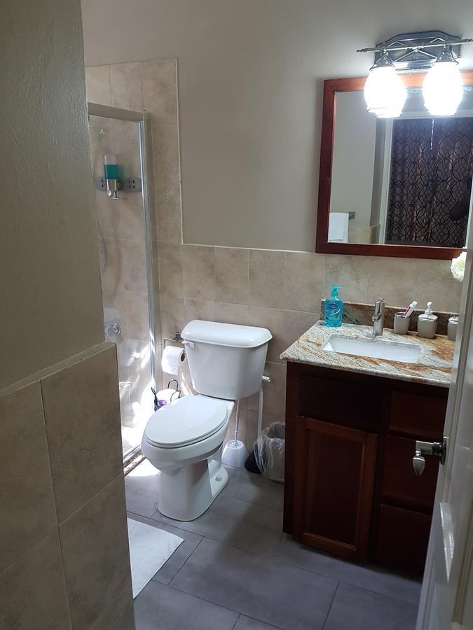 Skycastle Oasis Apartment Ocho Rios Luaran gambar