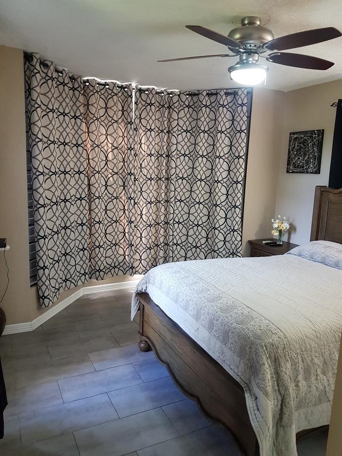 Skycastle Oasis Apartment Ocho Rios Luaran gambar